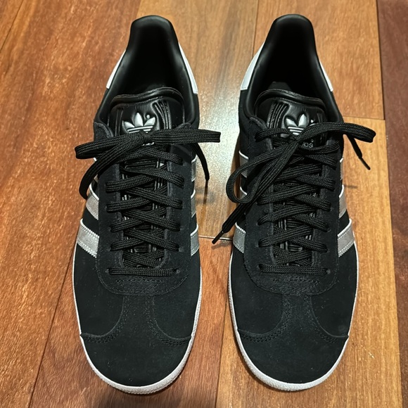 Adidas Gazelles EUC - Picture 7 of 16